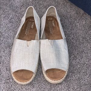 Good condition Toms